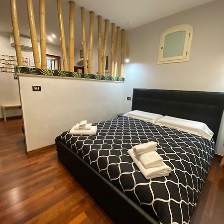 Newhouse Dei Mille Apartment Бари Екстериор снимка