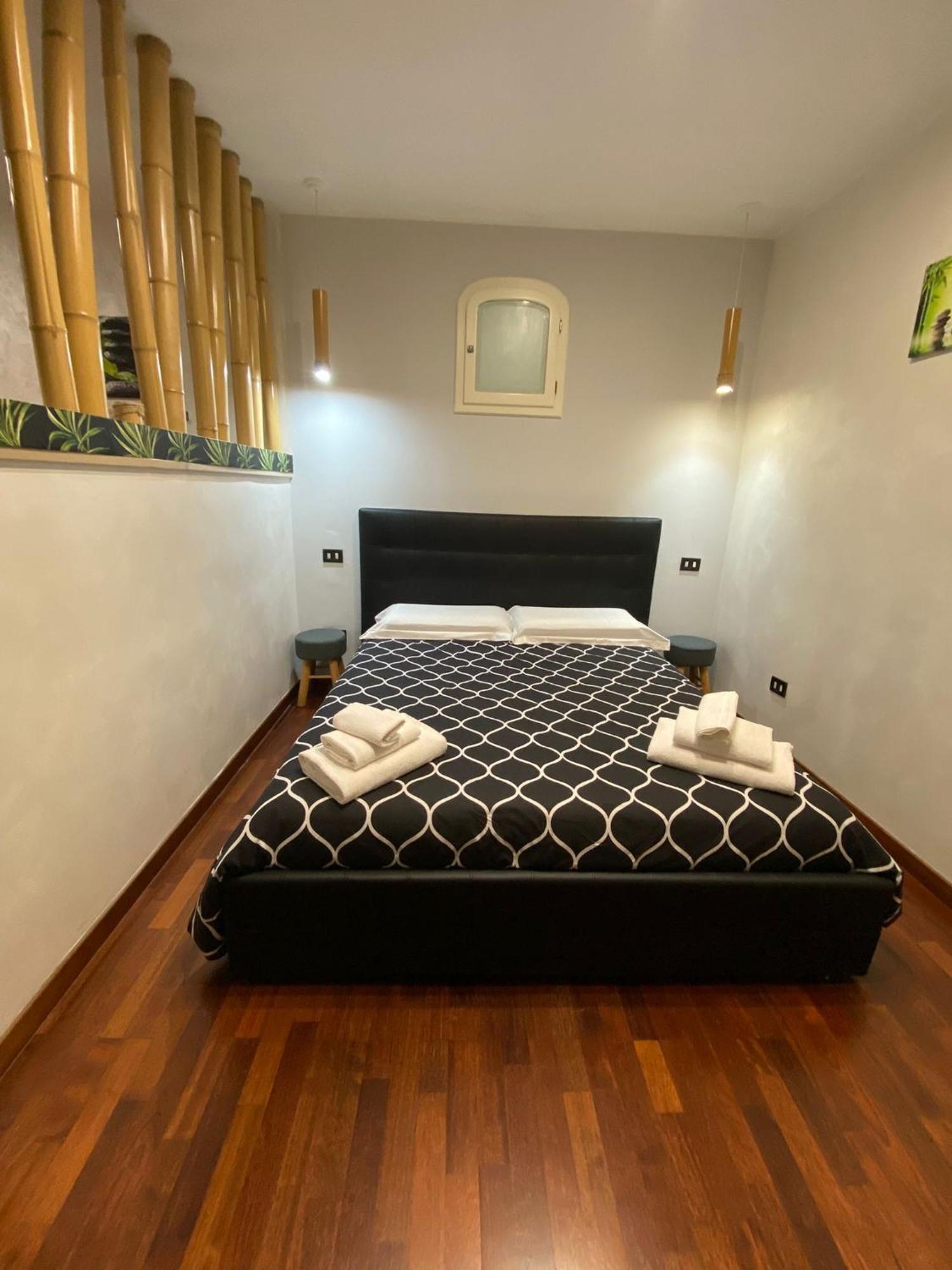 Newhouse Dei Mille Apartment Бари Екстериор снимка